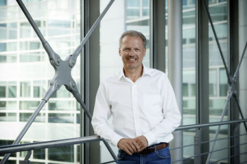 Volker Mornhinweg, Head of Mercedes-Benz Vans: “Our ‘Mercedes-Benz Vans goes global’ growth strategy was very successful once again in 2017.”