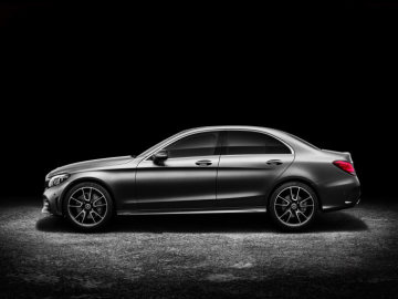 Mercedes-Benz C-Klasse Limousine AMG-Line, Exterieur: designo selenitgrau magno, Interieur: Leder platinweiß pearl/schwarz // Mercedes-Benz C-Class Sedan AMG line, exterior: designo selenite grey magno, interior: platinium white pearl/black