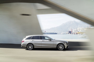 Mercedes-Benz C-Klasse T-Modell Exclusive,Exterieur: mojavesilber,Interieur: Leder magma/espresso // Mercedes-Benz C-Class Estate Exclusive,exterior: mojave silver,interior: leather magma/espresso