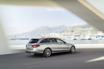 Mercedes-Benz C-Klasse T-Modell Exclusive,Exterieur: mojavesilber,Interieur: Leder magma/espresso // Mercedes-Benz C-Class Estate Exclusive,exterior: mojave silver,interior: leather magma/espresso