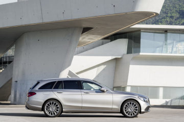 Mercedes-Benz C-Klasse T-Modell Exclusive,Exterieur: mojavesilber,Interieur: Leder magma/espresso // Mercedes-Benz C-Class Estate Exclusive,exterior: mojave silver,interior: leather magma/espresso