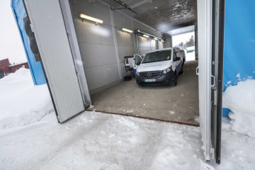 Winter trials Mercedes-Benz eVito in Sweden.