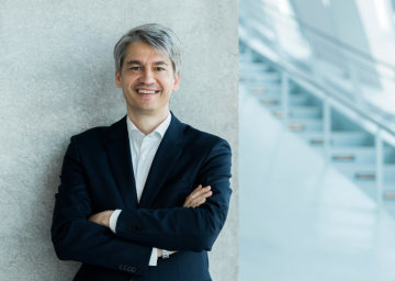 Benedikt Schell, Chief Experience Officer (CXO) Daimler Financial Services: “Over 80% of today’s purchases start online. It is exactly there – at the first touch – where we will exploit data-driven insights and guarantee a tailor-made customer experience.” 