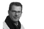 lars.zeppenfeld@daimler.com