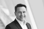 james.j.ryan@daimler.com