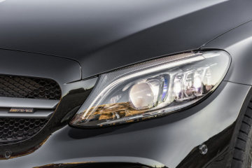 Mercedes-AMG C43 4MATIC Sedan, Night package und AMG Carbon-package II, Exterior: Headlight, Exterior paint: obsidian black metallic