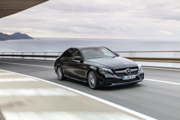 Mercedes-AMG C43 4MATIC Sedan, Night package und AMG Carbon-package II, Exterior: Exterior paint: obsidian black metallic