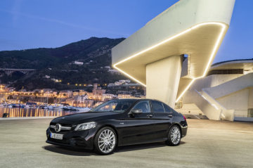 Mercedes-AMG C43 4MATIC Sedan, Night package und AMG Carbon-package II, Exterior: Exterior paint: obsidian black metallic