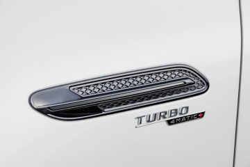 Mercedes-AMG GT 53 4MATIC+ 4-Door Coupé, AMG Night-packet, Exterior: Detail, Exterior paint: designo diamond white bright