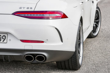 Mercedes-AMG GT 53 4MATIC+ 4-Door Coupé, AMG Night-packet, Exterior: rear spoiler, Exterior paint: designo diamond white bright