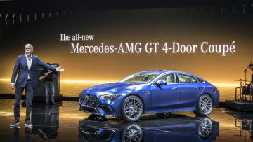 World premiere of the Mercedes-AMG GT 4-Door Coupé presented by Dr. Dieter Zetsche, Chairman of the Board of Management of Daimler AG and Head of Mercedes-Benz Cars: More space, more power, more goose pimples – the new Mercedes-AMG GT 4-Door model delivers driving experiences in new dimensions and extends the AMG model family. The new coupé is the first four-door sports car from Affalterbach and draws directly on the legendary SLS and AMG GT models of success. As another vehicle developed autonomously by Mercedes-AMG it combines unique design, high comfort and outstanding sports car engineering with an athletic, four-door fastback layout. It thus offers more space and more potential uses. Systematic expansion of the AMG GT family with the 4-door Coupé opens up the sports car segment to those looking for a vehicle for day-to-day use, but unwilling to go without the unparalleled performance of Mercedes-AMG.
Fuel consumption combined 11,2 – 9,1 l/100 km; CO2 emissions combined 256 – 209 g/km**  
** The stated figures (provisional data) were determined in accordance with the prescribed measuring method. These are the NEDC CO2 figures according to Art. 2 No. 1 Implementing Regulation (EU) 2017/1153. The fuel consumption figures were calculated based on these figures.
