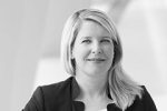 bettina.nickel@daimler.com