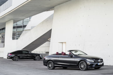 The new Mercedes-Benz Coupé and Cabriolet