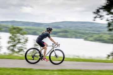 Mercedes-Benz Style Endurance Bike from Argon 18 for Mercedes-Benz; Former professional triathlete Kelly Reed, enjoying the superior handling, versatility and comfort on the new Mercedes-Benz Style Endurance Bike.