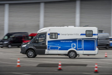 Expansion of the eDrive@VANs strategy with solutions for long journeys - Mercedes-Benz Vans presents Concept Sprinter F-CELL