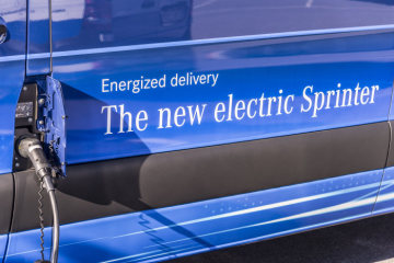 Local zero-emissions mobility: Mercedes Benz eSprinter fit for urban life
