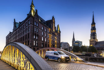 Local zero-emissions mobility: Mercedes Benz eVito fit for urban life