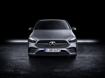 Mercedes-Benz B-Class, designo mountain grey magno, AMG styling