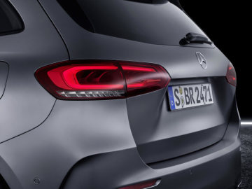 Mercedes-Benz B-Class, designo mountain grey magno, AMG styling
