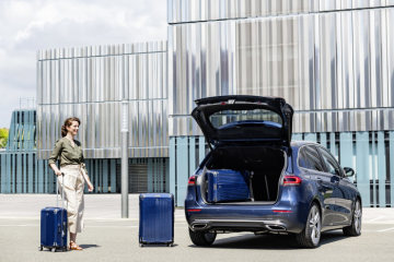 Mercedes-Benz B-Class, denim blue
