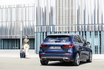 Mercedes-Benz B-Class, denim blue
