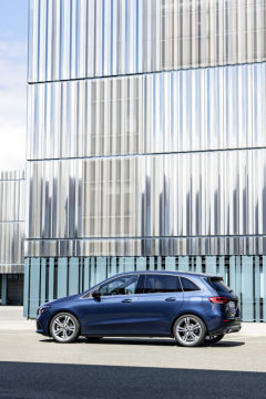 Mercedes-Benz B-Class, denim blue