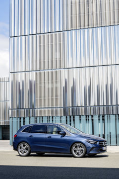 Mercedes-Benz B-Class, denim blue