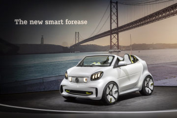 The showcar smart forease at "Meet Mercedes".  At the Molitor, the former iconic swimming pool converted into a luxury hotel in 2014, invited journalists enjoyed an exclusive insight into several new products and technologies from the brand with the three-pointed star.