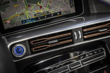 The new Mercedes EQC, the first battery-electric vehicle from the EQ product and technology brand at "Meet Mercedes".  At the Molitor, the former iconic swimming pool converted into a luxury hotel in 2014, invited journalists enjoyed an exclusive insight into several new products and technologies from the brand with the three-pointed star.  (combined power consumption: 22.2 kWh/100 km; combined CO2 emissions: 0 g/km, provisional).