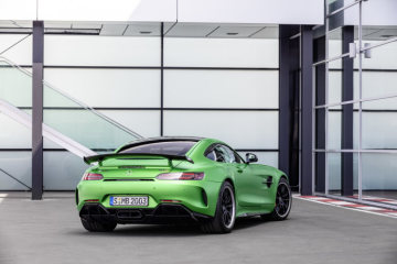 Mercedes-AMG GT R (2018), AMG green hell magno, AMG carbon package exterior