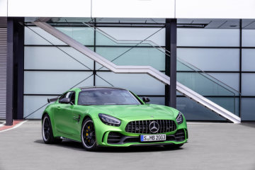 Mercedes-AMG GT R (2018), AMG green hell magno, AMG carbon package exterior