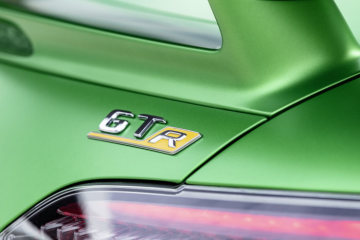 Mercedes-AMG GT R (2018), AMG green hell magno, AMG carbon package exterior
