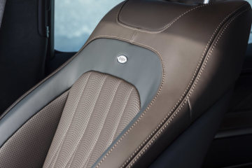 G 350 d; brilliant blue metallic, designo nappa leather espresso brown/black