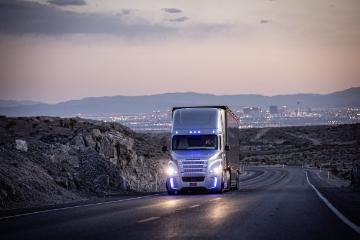 The Freightliner Inspiration Truck on a US-Highway close to Las Vegas. The worldwide first autonomous driving truck with road approval was presented by Daimler Trucks in the US state Nevada in 2015.