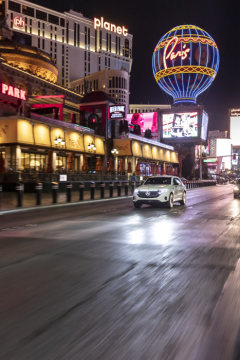 The new Mercedes-Benz EQC is celebrating its US premiere at CES 2019 in Las Vegas (combined power consumption: 22.2 kWh/100 km; CO2 emissions combined: 0 g/km, provisional details)