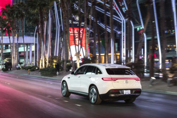 The new Mercedes-Benz EQC is celebrating its US premiere at CES 2019 in Las Vegas (combined power consumption: 22.2 kWh/100 km; CO2 emissions combined: 0 g/km, provisional details)