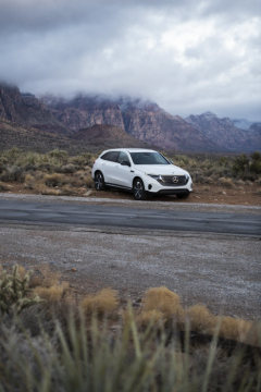 The new Mercedes-Benz EQC is celebrating its US premiere at CES 2019 in Las Vegas (combined power consumption: 22.2 kWh/100 km; CO2 emissions combined: 0 g/km, provisional details)