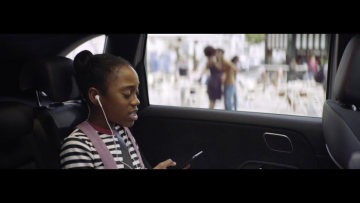 Furthermore, three 30-second variants focussing on the topics safety, MBUX and practicality can be seen on TV and online.