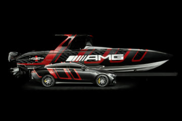 The 41’ AMG Carbon Edition is powered by four Mercury Racing 400R outboard engines.