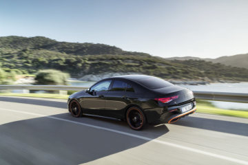 Mercedes-Benz CLA, Edition Orange Art, AMG Line, cosmos black.