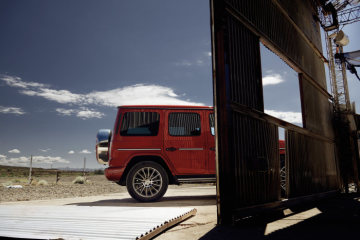 40 years G-class campaign "Stronger than Gravity"