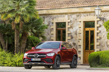 Mercedes-Benz GLC Coupé (C253), AMG Line, 2019, designo hyacinth red metallic, designo leather platinum white pearl / black