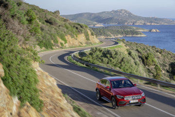 Mercedes-Benz GLC Coupé (C253), AMG Line, 2019, designo hyacinth red metallic, designo leather platinum white pearl / black