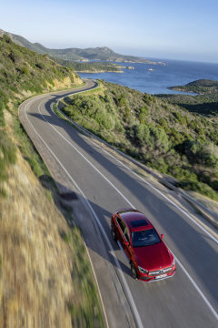 Mercedes-Benz GLC Coupé (C253), AMG Line, 2019, designo hyacinth red metallic, designo leather platinum white pearl / black