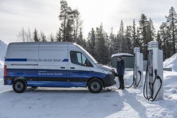 Winter trials Mercedes-Benz eSprinter in Sweden.