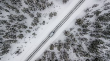 Winter trials Mercedes-Benz eSprinter in Sweden.