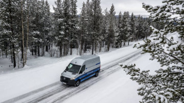 Winter trials Mercedes-Benz eSprinter in Sweden.
