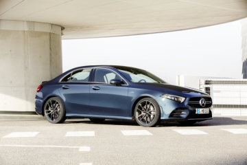Mercedes-AMG A 35 4MATIC Saloon, denim blue