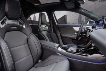 Mercedes-AMG A 35 4MATIC Saloon, denim blue
