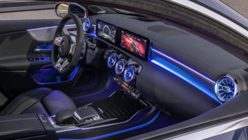 Mercedes-AMG A 35 4MATIC Saloon, denim blue